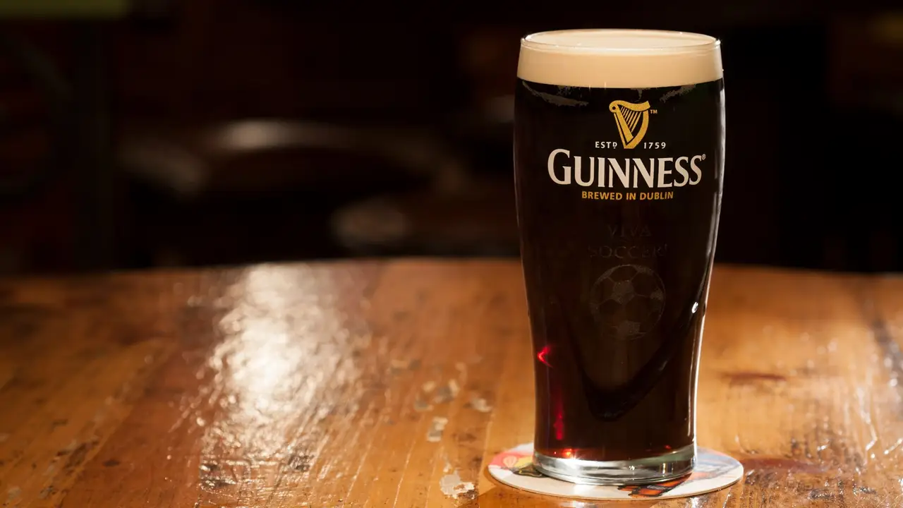 The Curragh Irish Pub & Restaurant, Chicago, IL
