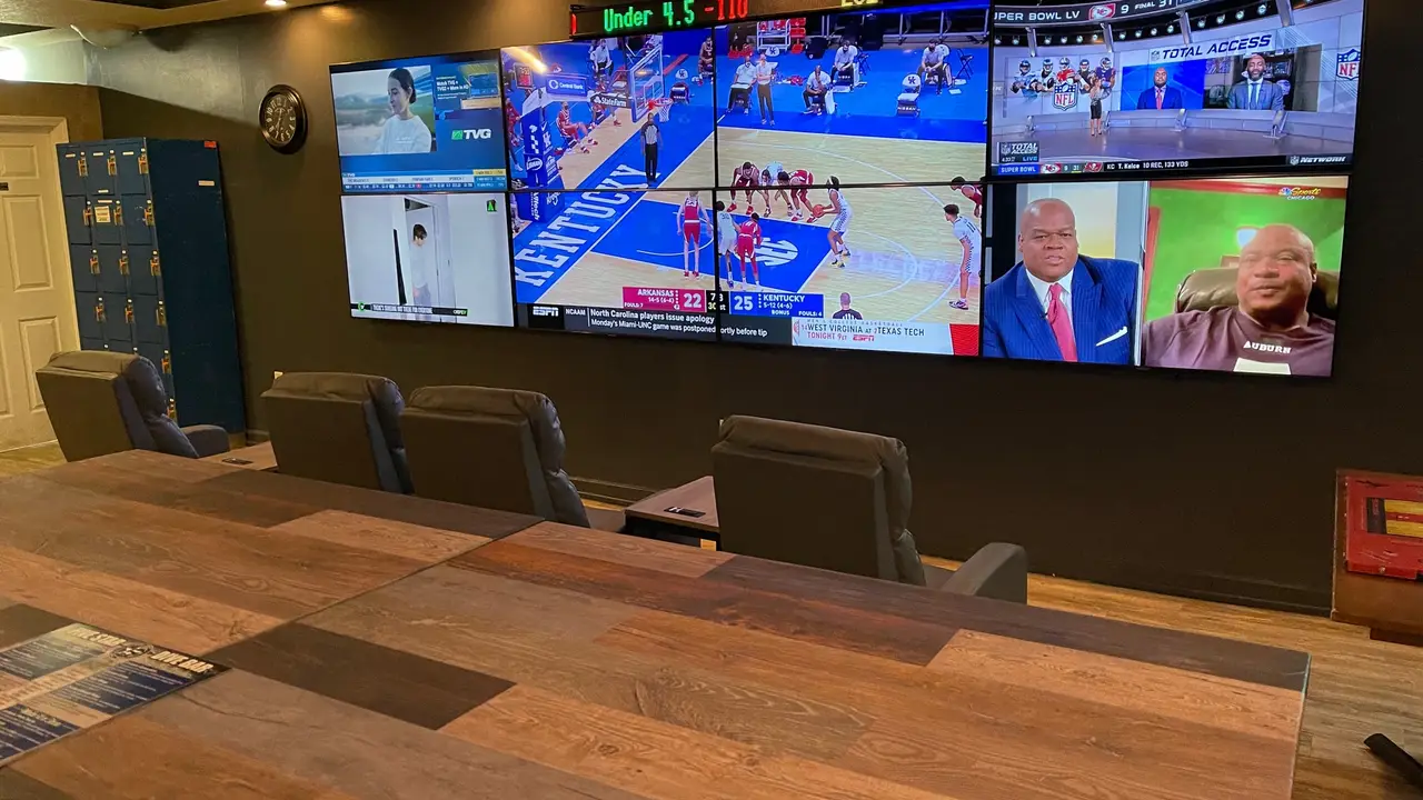 Player's Only Sports Lounge IN Elkhart