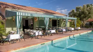 Una foto del restaurante The Colony Club