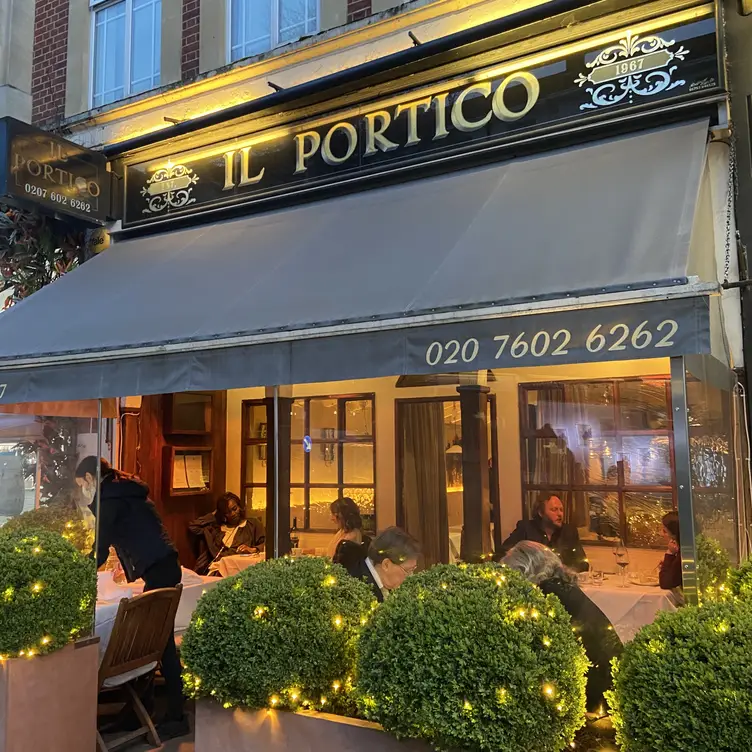 Il Portico, London, 