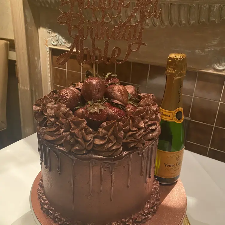 Custom Birthday Cake - Vallozzi's Greensburg, Greensburg, PA