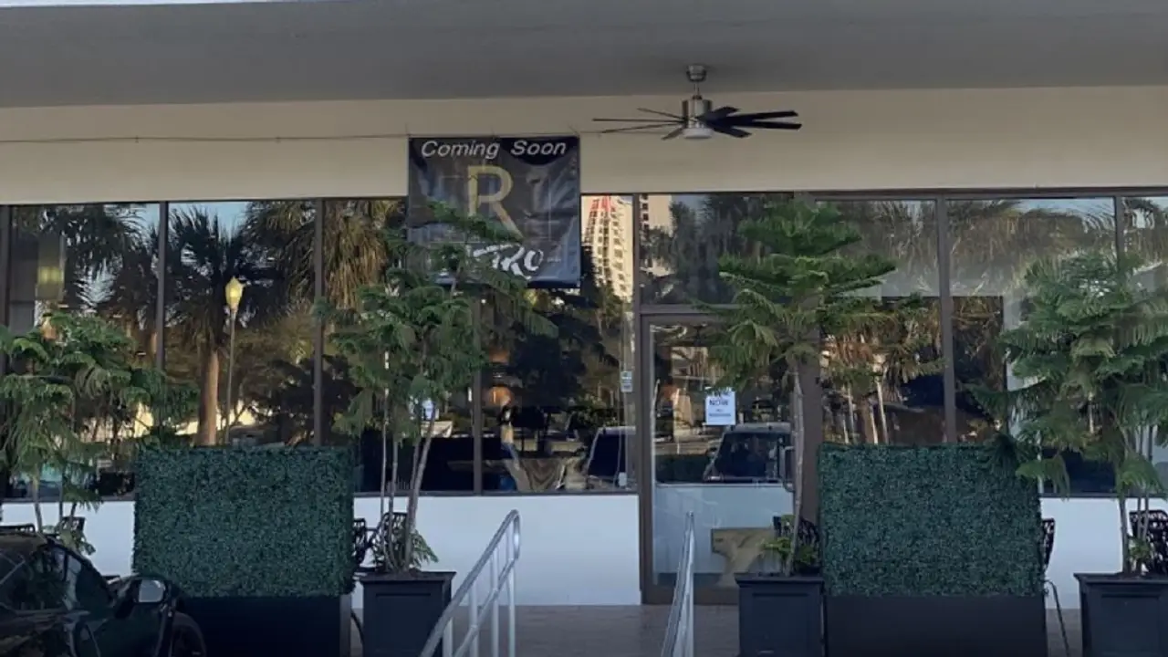 R bistro, Hallandale Beach, FL