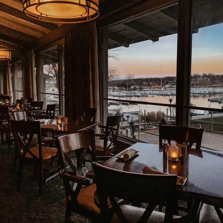 Restaurant View - 240° West, Fontana, WI