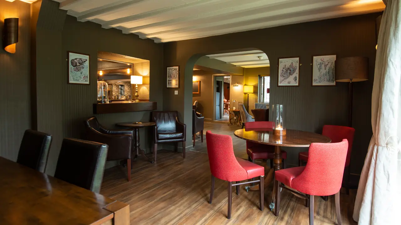 Pettifers Free House Hotel restaurant, Malmesbury, Wiltshire