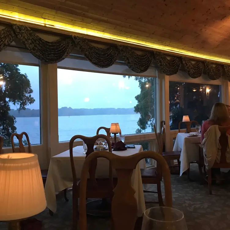Old Fort Pub - Permanently Closed, Hilton Head Island, SC