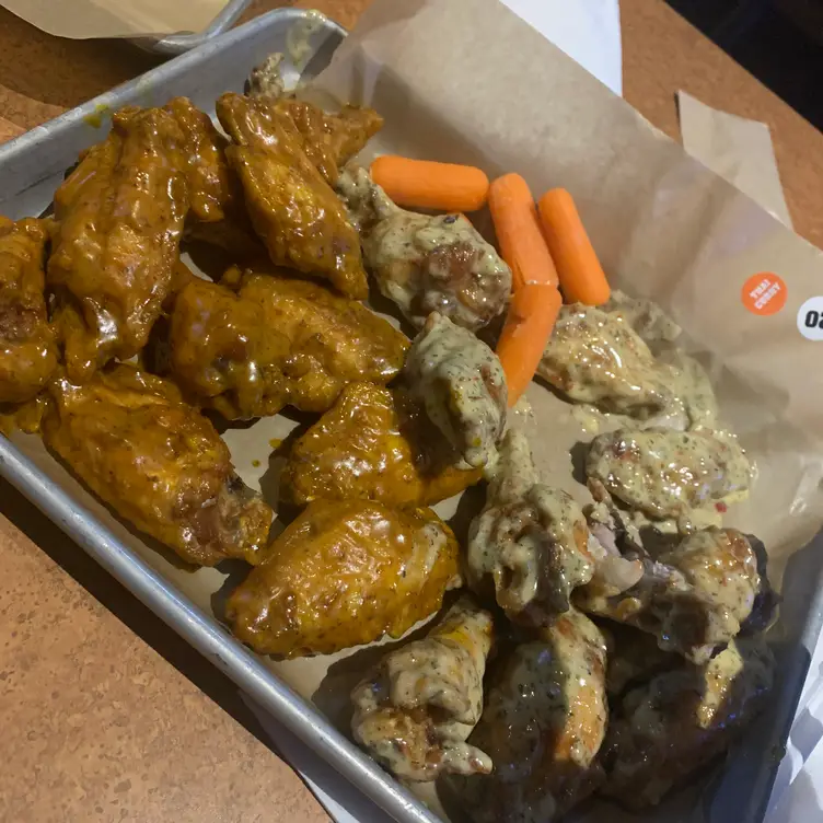 Buffalo Wild Wings - Atlantic Terminal, Brooklyn, NY