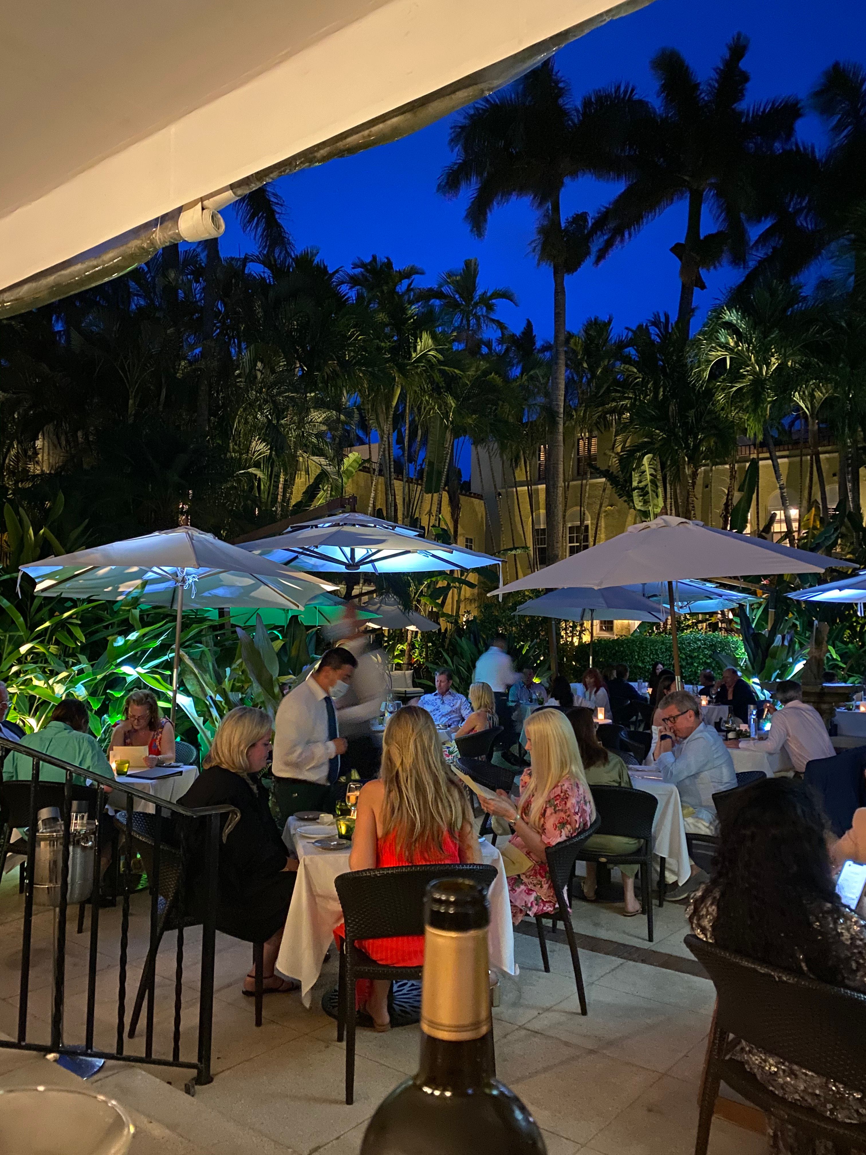cafe boulud palm beach dress code Café size_8-5-d-m