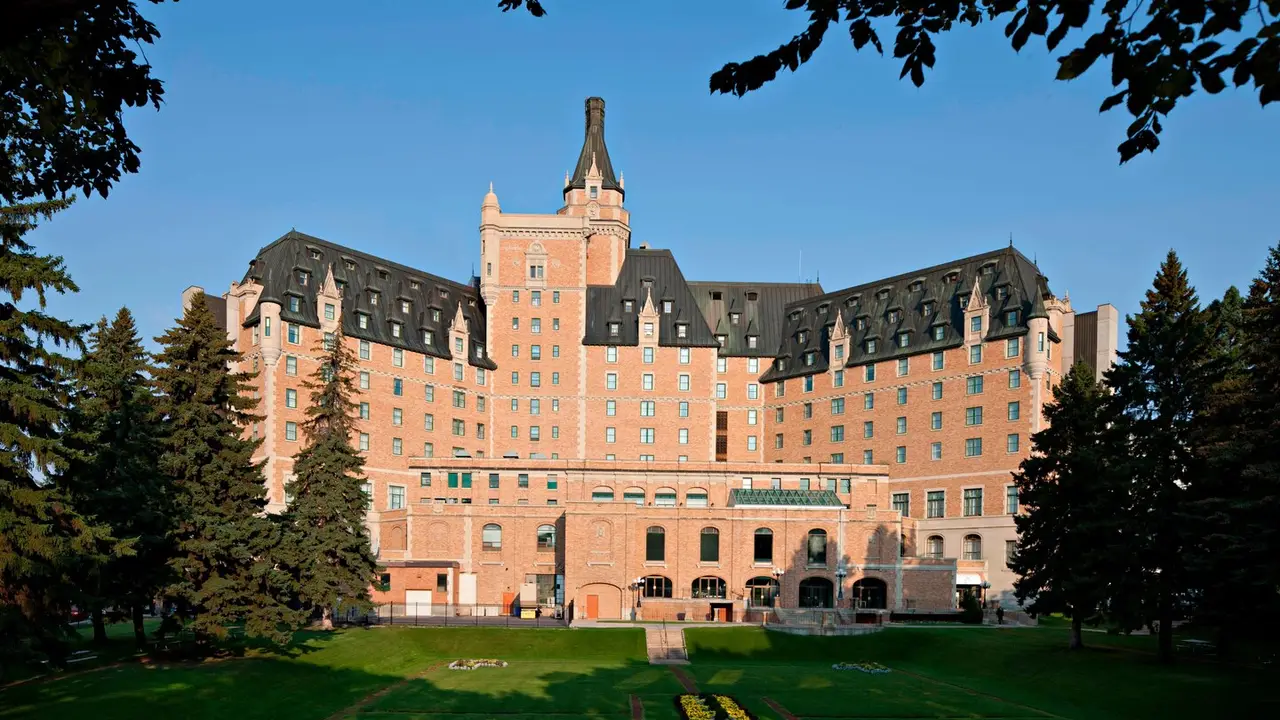 Garden Court Café at the Delta Bessborough, Saskatoon, SK