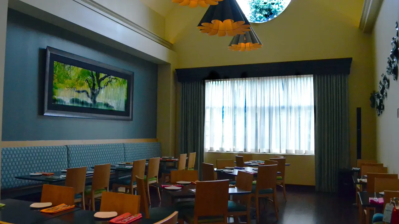 Lotus Room - Siam Marina, Tinley Park, IL