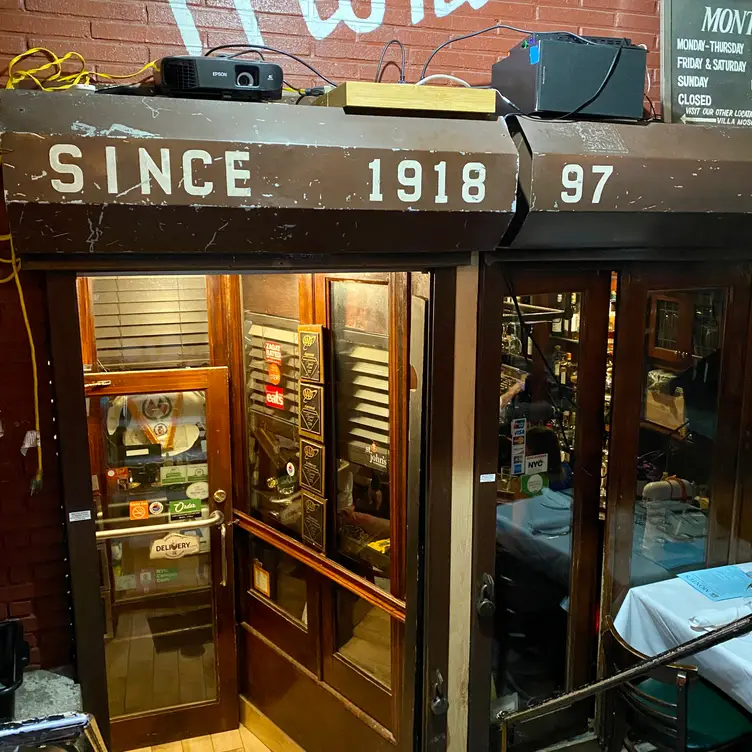 Monte's Trattoria, New York, NY