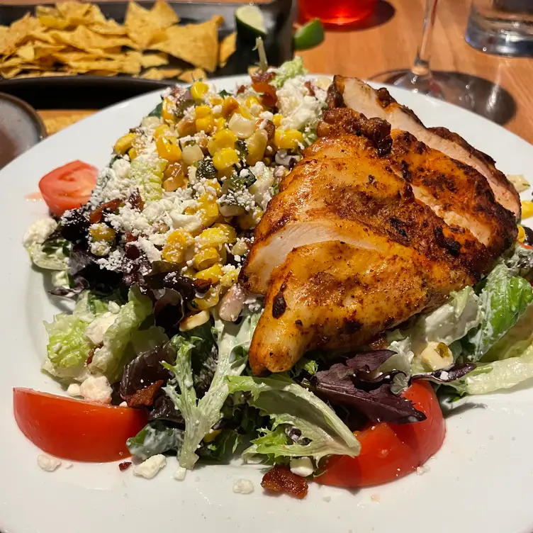 Malo, Des Moines, IA