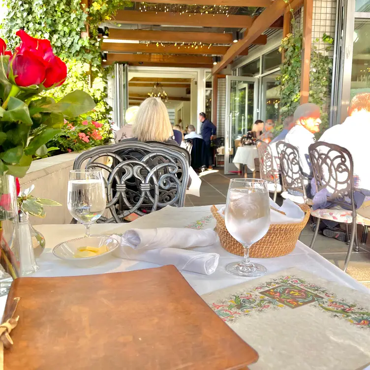 Carmine's - Bellevue, Bellevue, WA