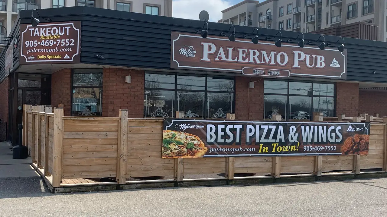 Palermo Pub, Oakville, ON