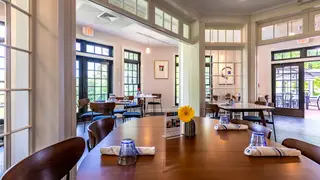 Una foto del restaurante CurATE at Southern Vermont Arts Center