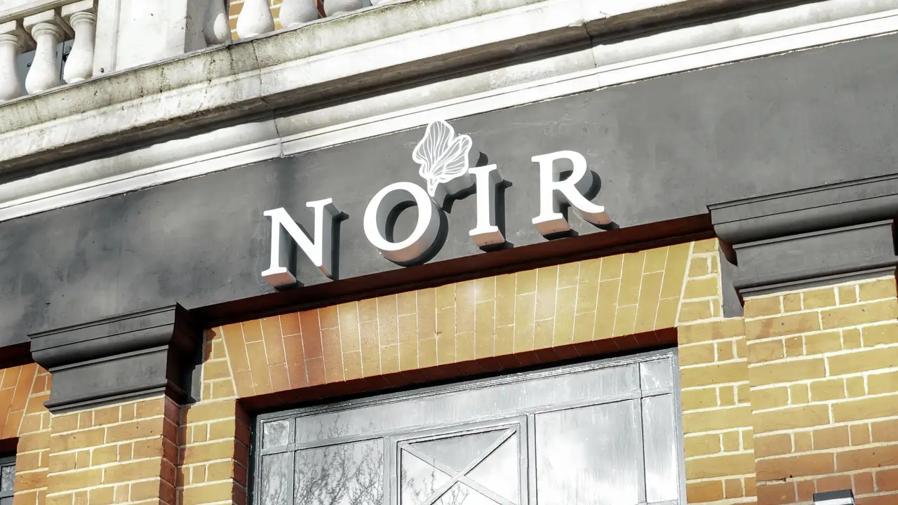 NOIR Restaurant & Lounge, London, Whetstone