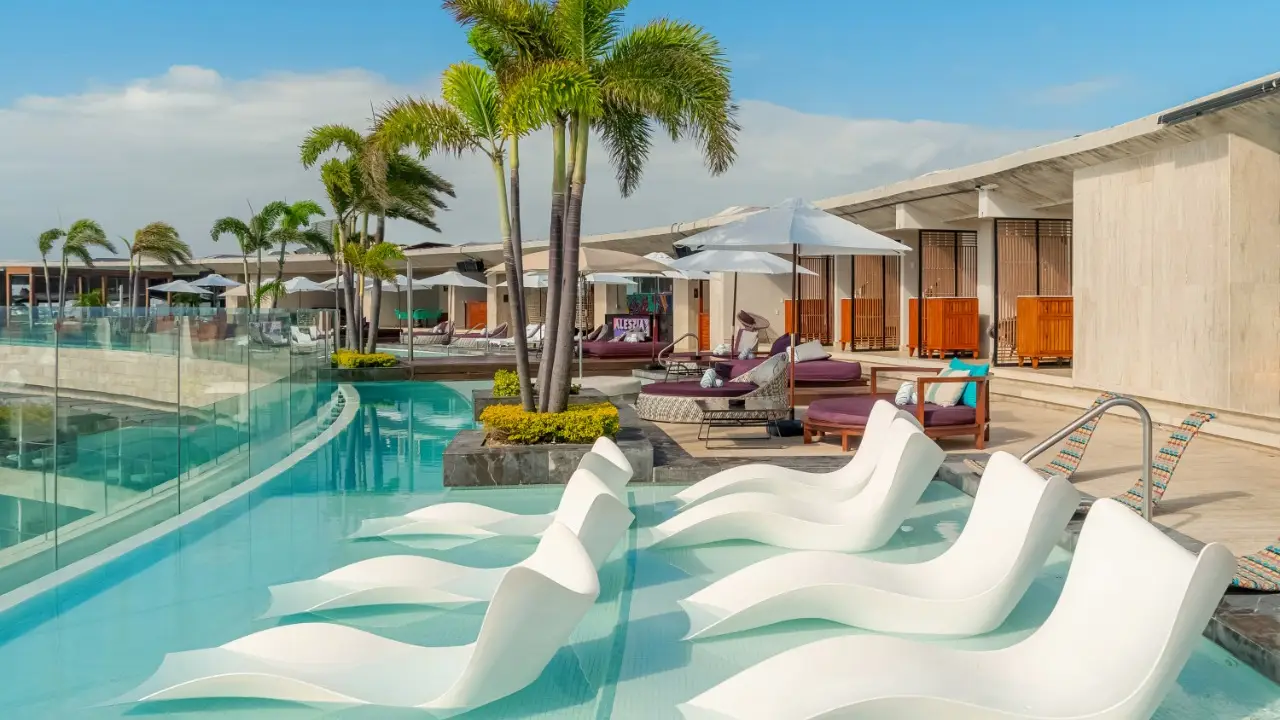 The Best Rooftop in Playa del Carmen!  - Alessia Rooftop, Playa del Carmen, ROO
