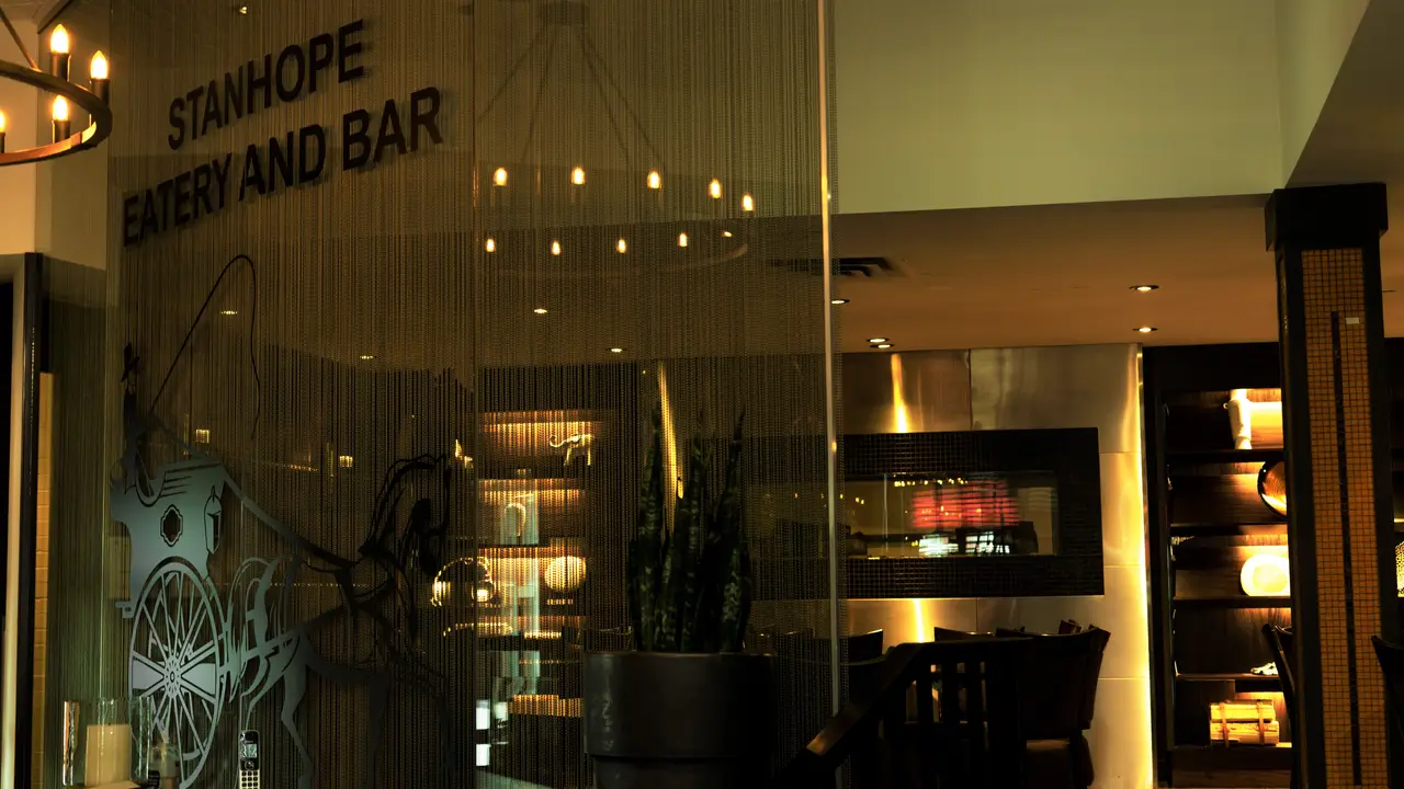 Stanhope Eatery And Bar, Edmonton, AB