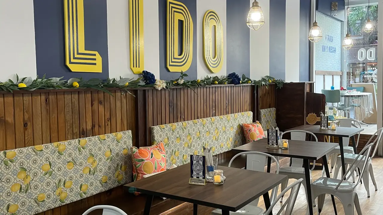 Cafe Lido, Montréal, QC