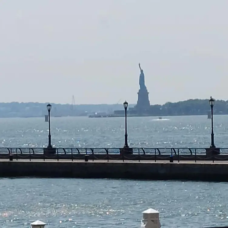 PJ Clarkes on the Hudson, New York, NY