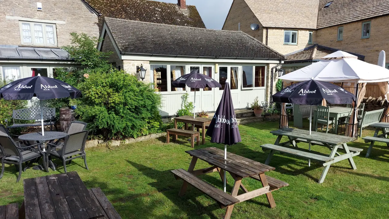 The Lord Kitchener-Curbridge, Curbridge, WITNEY, Oxfordshire