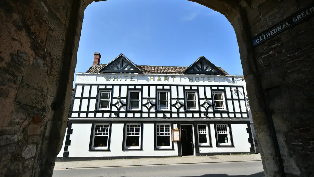 The White Hart Pub & Rooms, Wells, Somerset