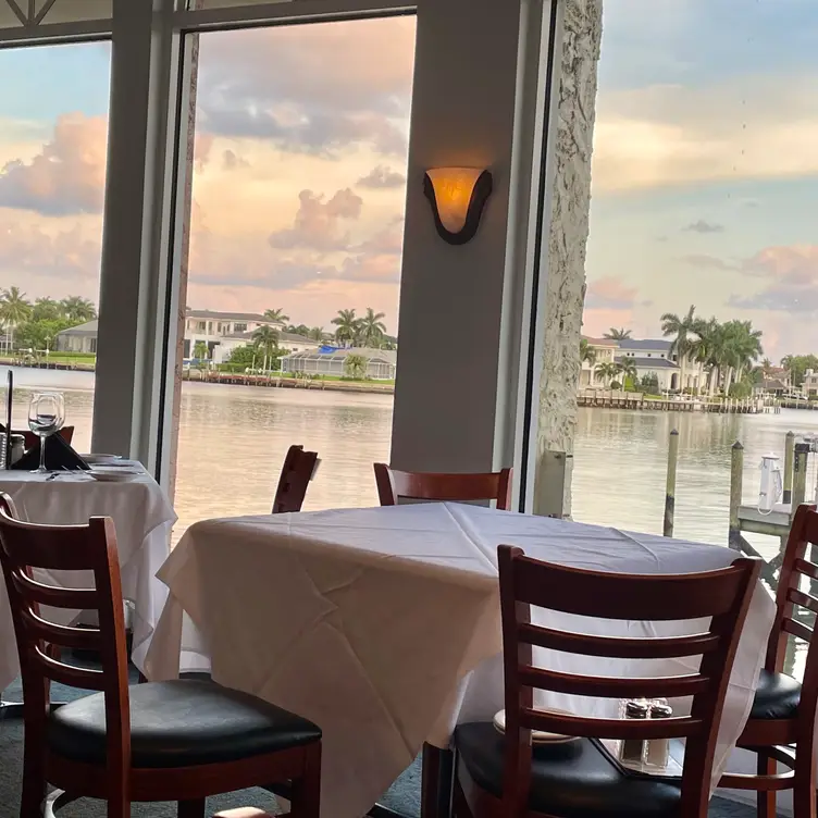 T-Michaels Steak and Lobster, Naples, FL