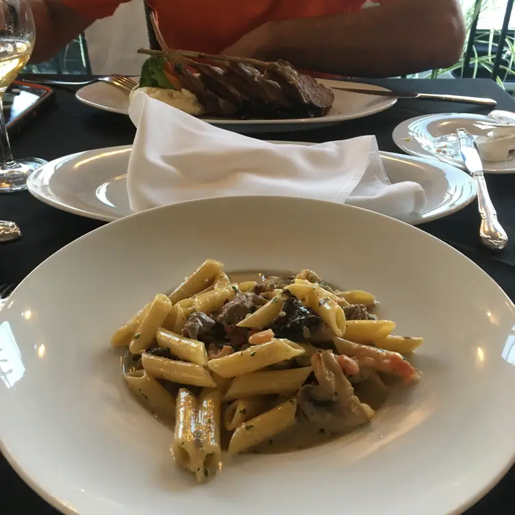 Aria Bistro & Lounge, Brampton, ON
