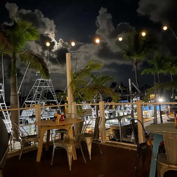 Angler & Ale at Hawks Cay, Duck Key, FL