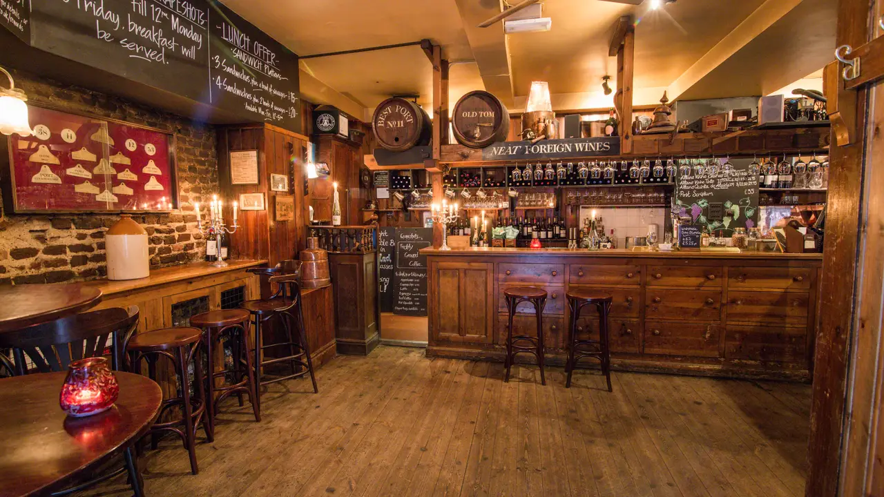 Grapeshots, London, 