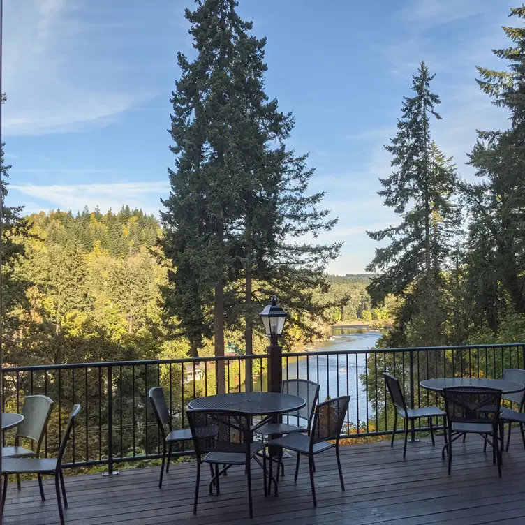 Stone Cliff Inn, Carver, OR