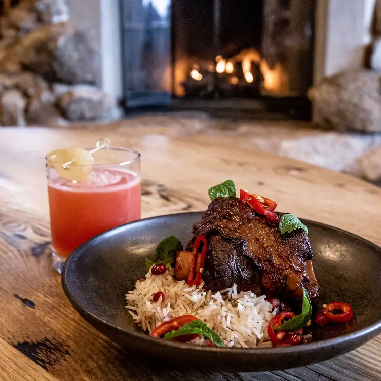 The Handle Bar – Four Seasons Jackson Hole, Teton Village, WY