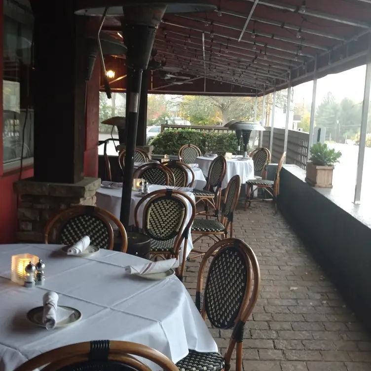 Ken Stewart's Tre Belle, Bath, OH