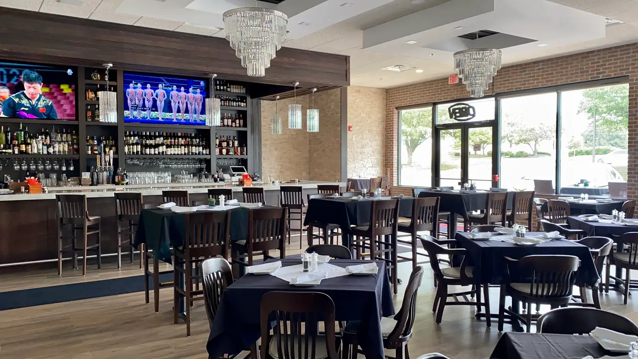 Enjoy Fine-Dining experience in Hanover Park - Karaka Seafood Grill, Hanover Park, IL