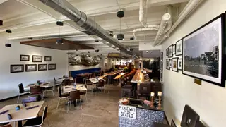 A photo of 876 restaurant