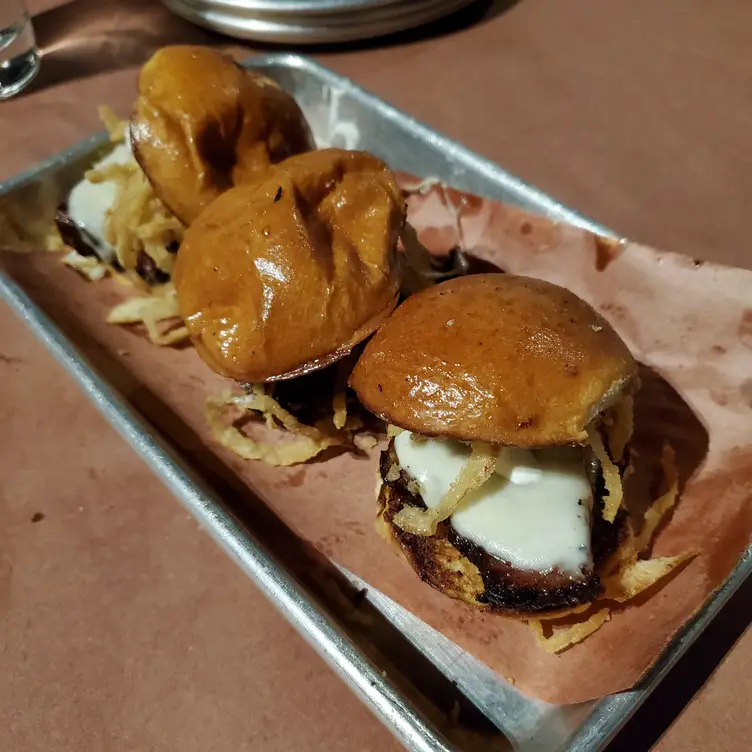 Gilly's at The B.O.B. - Updated 2025, American Restaurant in