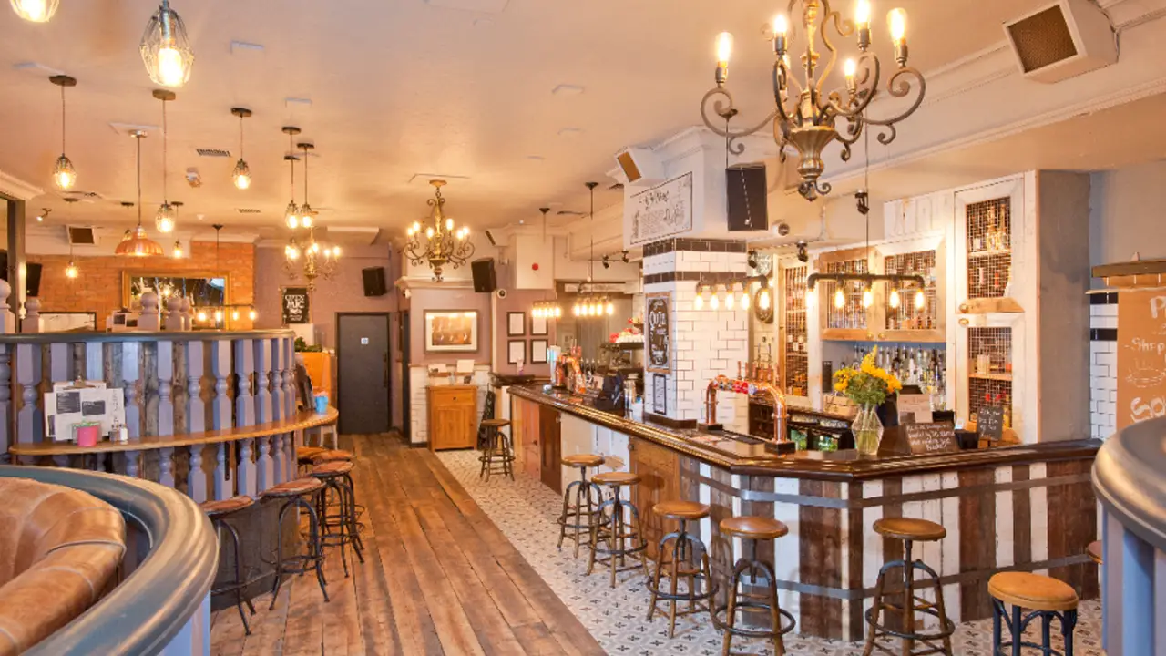 The Cannick Tapps, London, 