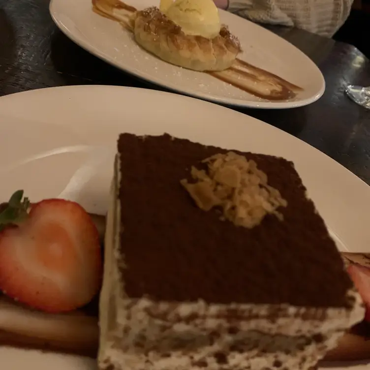 Coco Pazzo Café, Chicago, IL