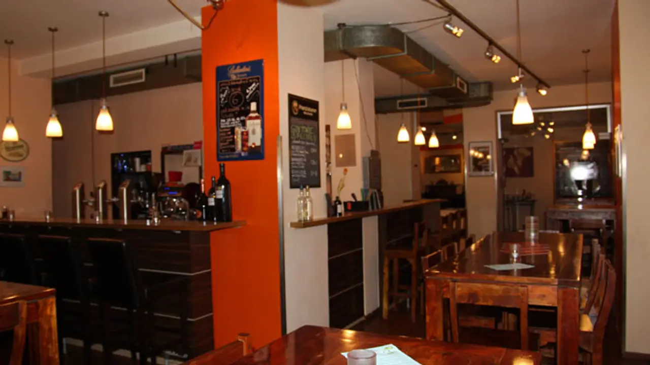 Mittendrinn, Essen, NW