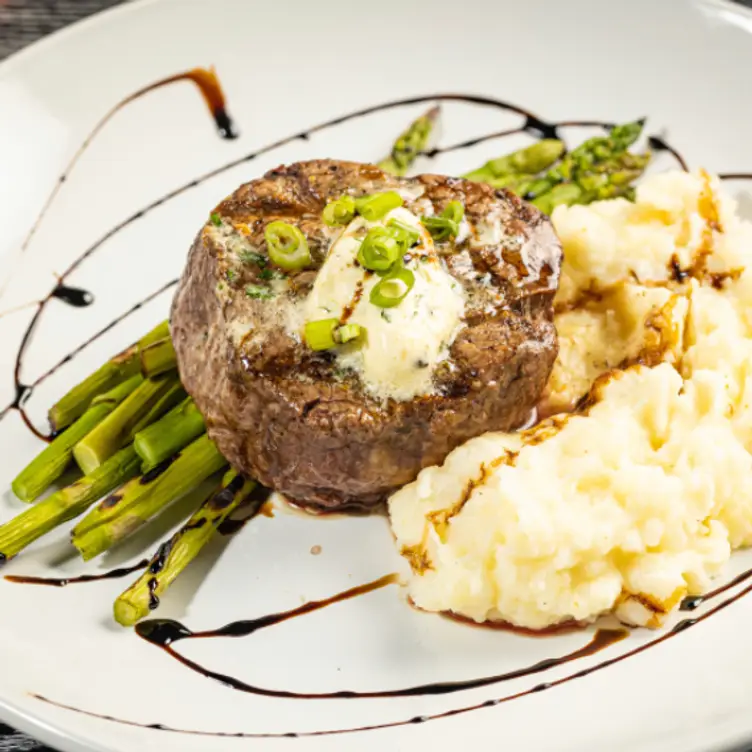 Dior Restaurant, Overland Park, KS