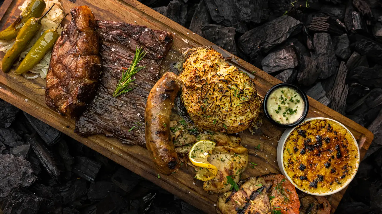 Carbón Parrilla de Barrio - Salamanca, Salamanca, GUA