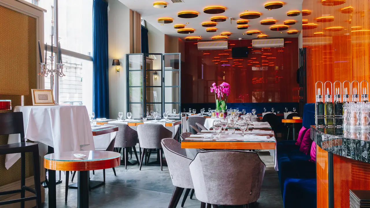 Reina Steakhouse and Seafood, Warszawa, Mazowieckie