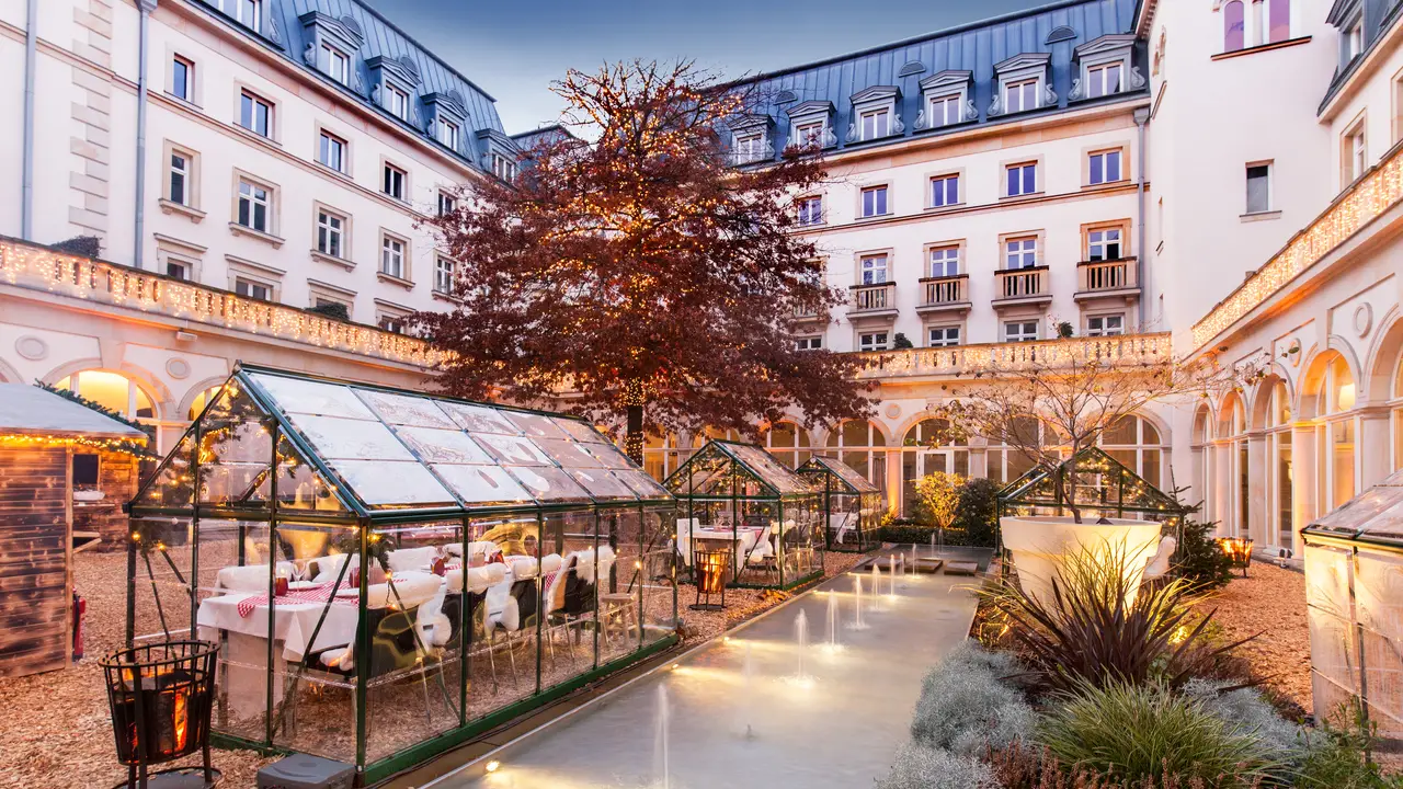 Cosy Winter Village at Villa Kennedy, Frankfurt am Main, HE