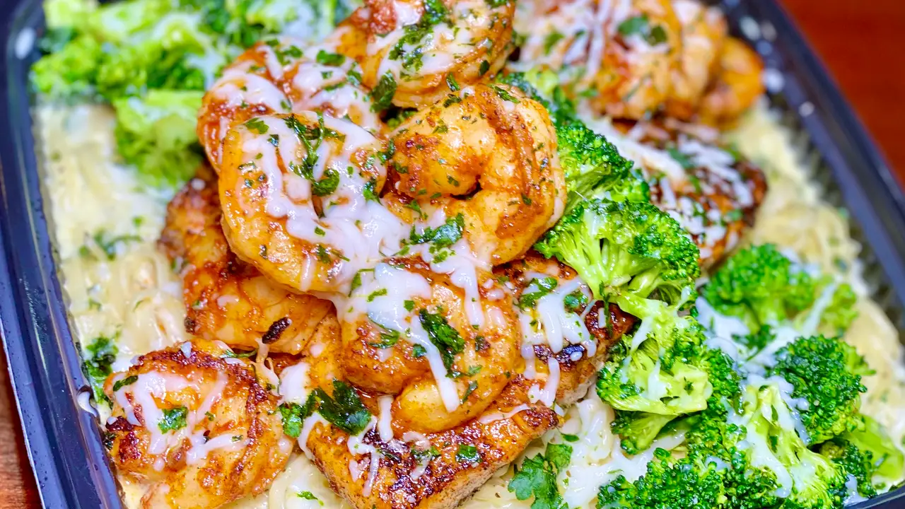Salmon Shrimp &amp; Broccoli Alfredo  - Quincy Culinary, Chicago, IL
