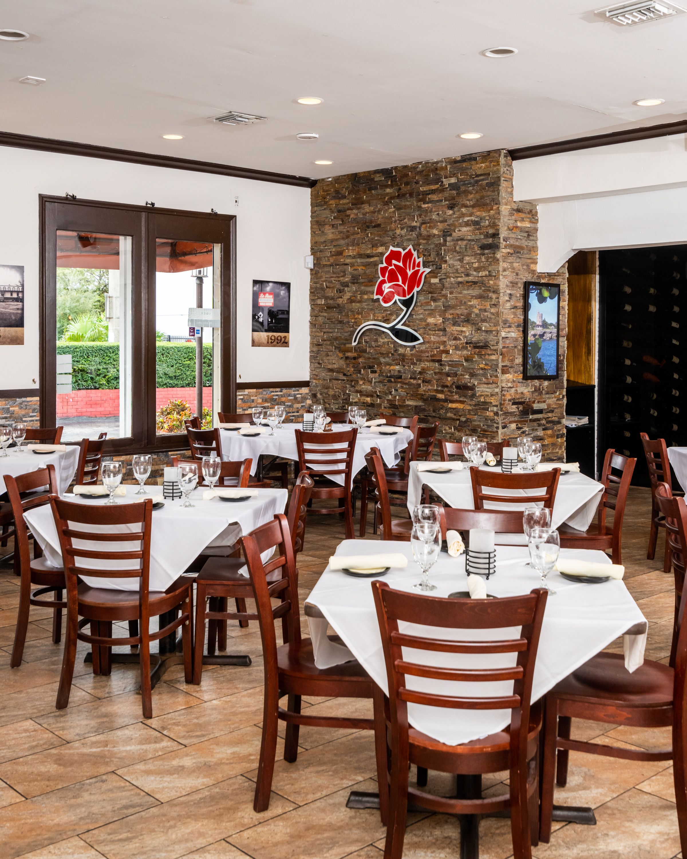 La Rosa Restaurant interior