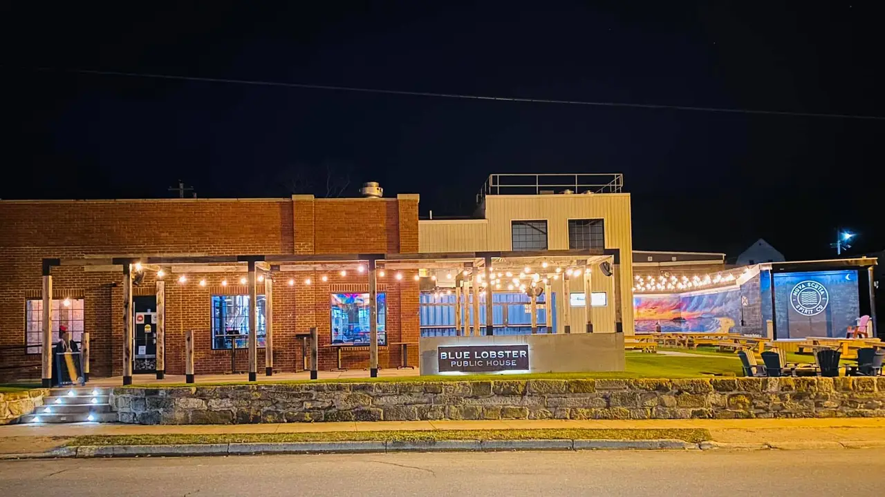 Blue Lobster Public House, Stellarton, NS