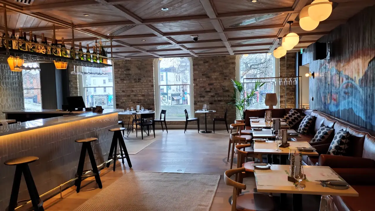 Baraza, Dublin, Dublin