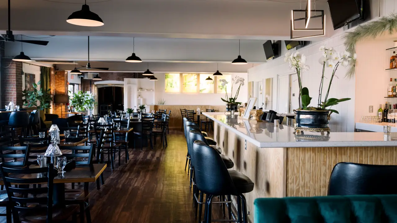 60 Seat Bistro Style Dining open 4pm-10pm Mon-Sat. - The Bar & Bistro at Top of the Market, Dayton, OH