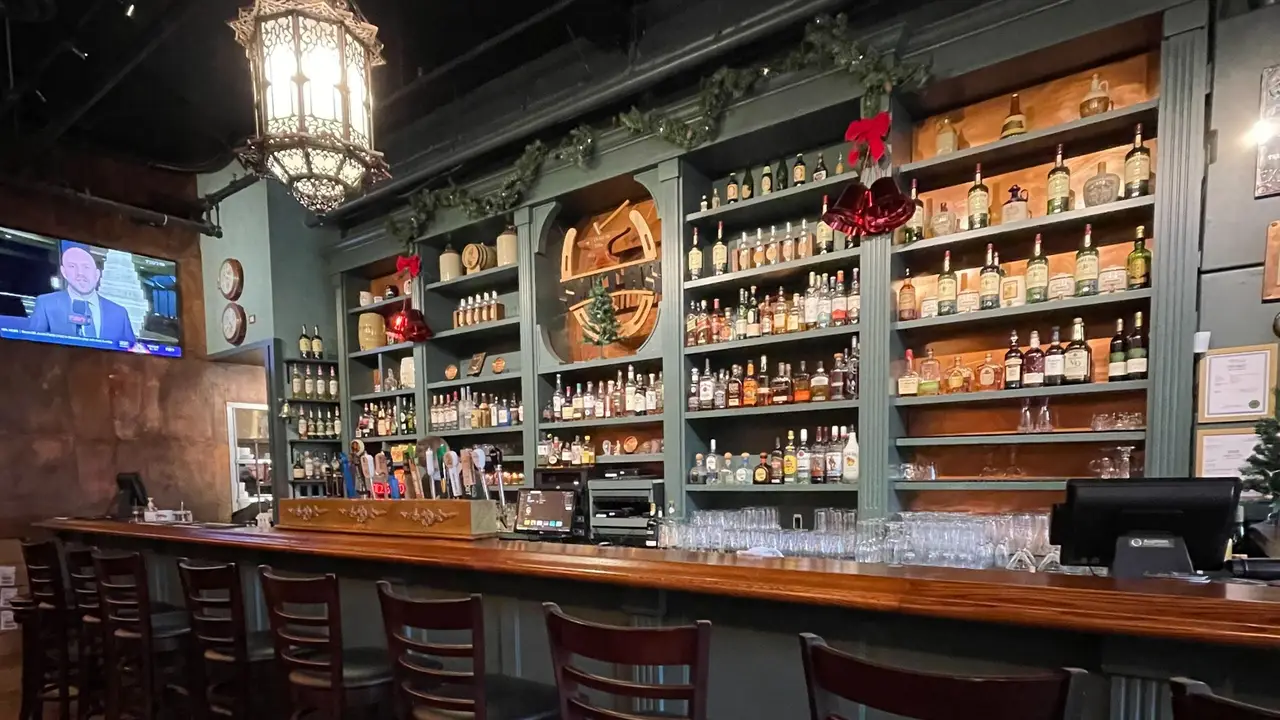 Smith's Bar & Restaurant, Vancouver, BC