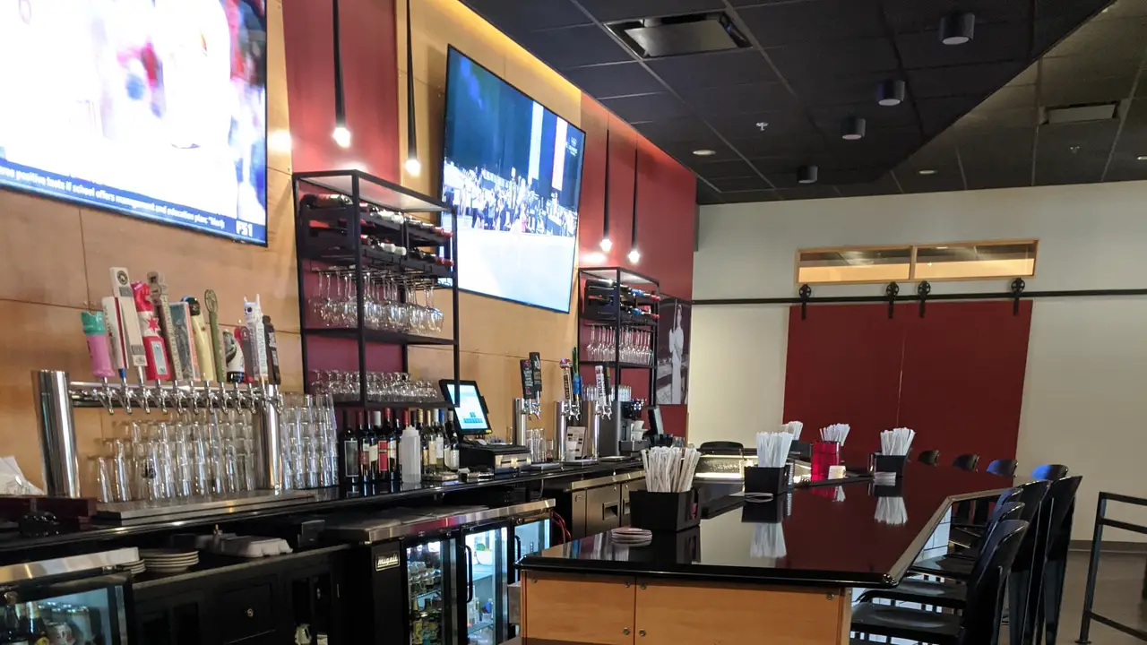 Aver's Public House, Bloomington, IN