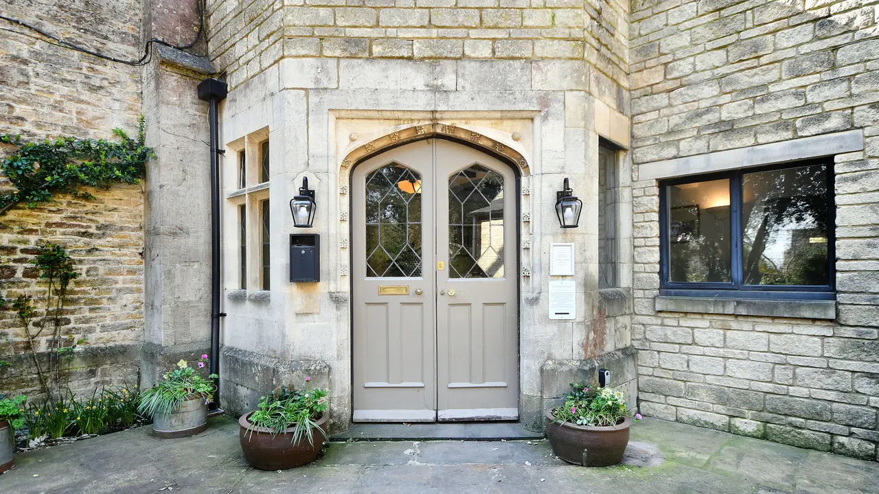 Sunday Lunch at the Gallery Restaurant, Stanton Manor, Chippenham, Wiltshire